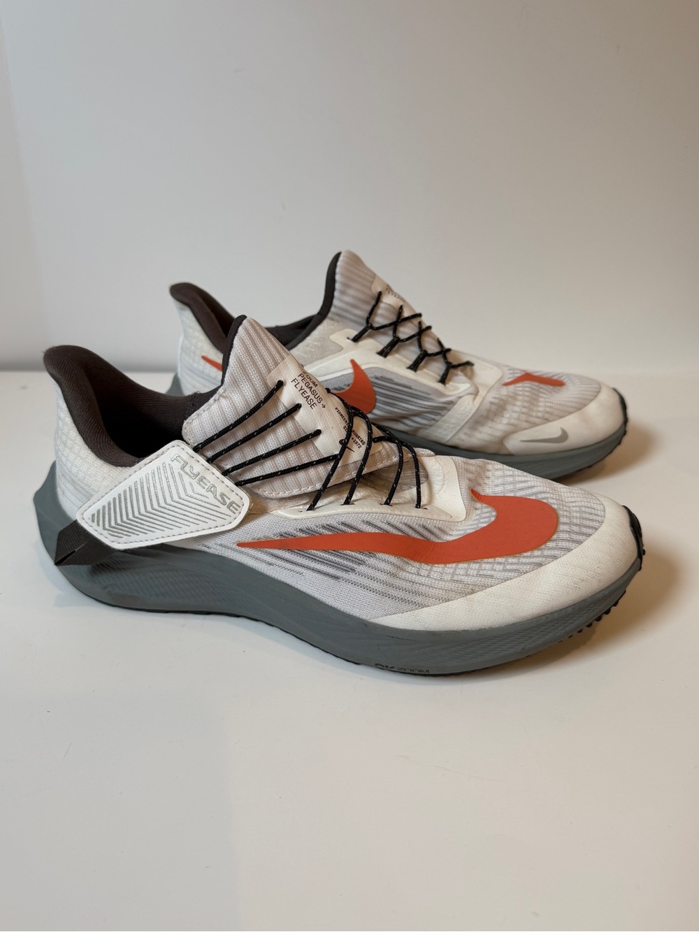 Nike Pegasus FlyEase Hands Free Running Shoes Womens 8.5 White Orange